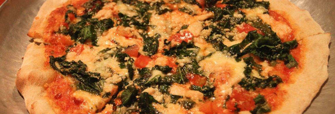spinach roasted garlic pizza marys