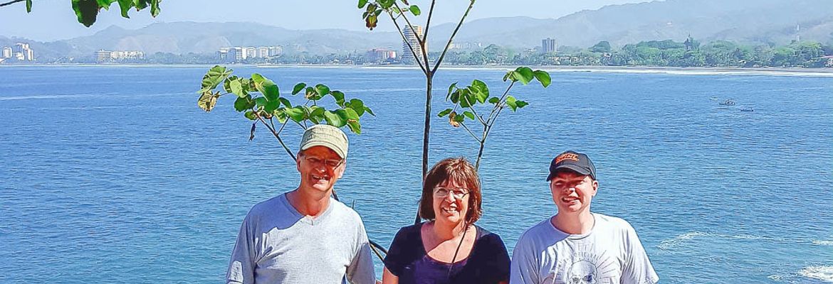 The Lippert family on tour while visiting Manuel Antonio.