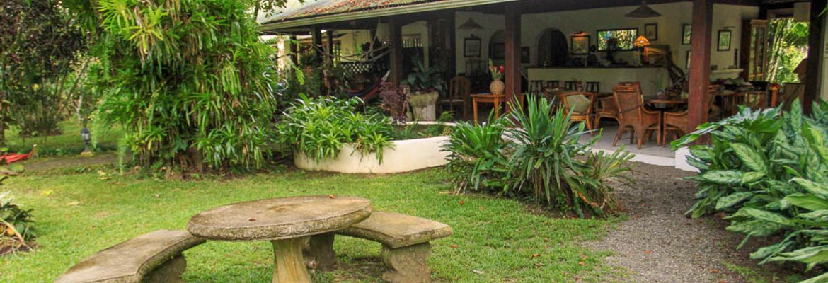 magellan inn courtyard recstaurant 1