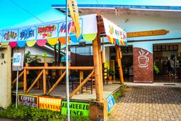 cafe monka facade