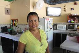 narcisa diaz munoz in the kitchen5