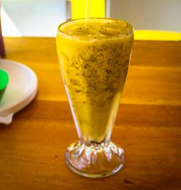 cafe monka passion fruit smoothie