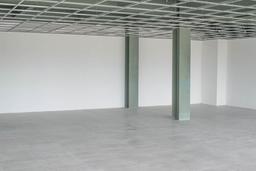 floor view standing behind the window