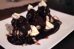 pecora nera profiterole