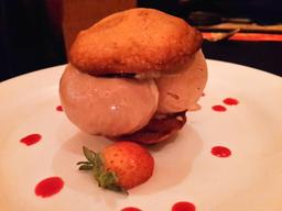 ice cream sandwich