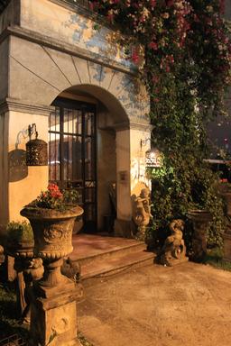 park cafe exterior12