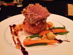 seared tuna at buddha eyes restaurant