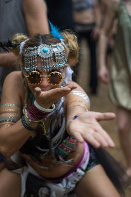 lady dancing envision festival costa rica