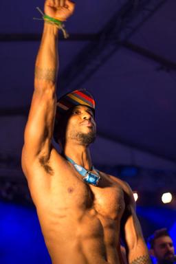 singer envision festival costa rica 6