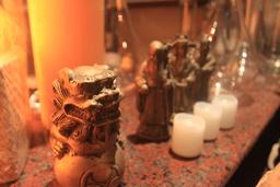 park cafe antique bar statues9