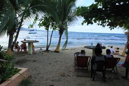 lazy mon chino beach 7