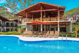 restaurant pool view agua dulce resort