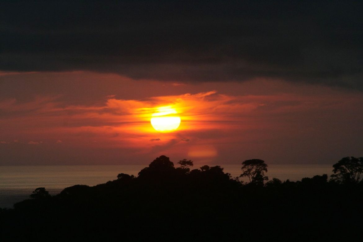 Pacific Ocean Sunset in Dominical