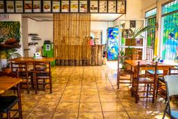 cafe monka inside layout
