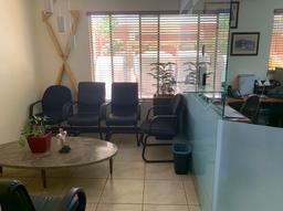 office building with warehouse in uruca view 017