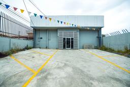 easy to access warehouse in heredia view 004