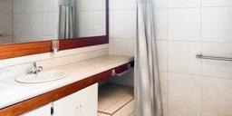 commercially zoned house for sale in sabana view 011
