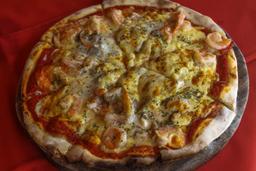 pizza gustosa aerial view