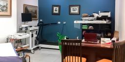 income producing commercial space in medical building for sale view 002