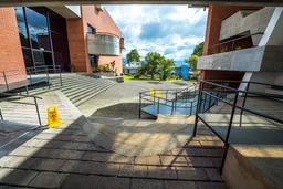 office buidling complex for lease or sale in los yoses view 009