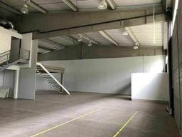 office space inside a business center in santa ana view 002