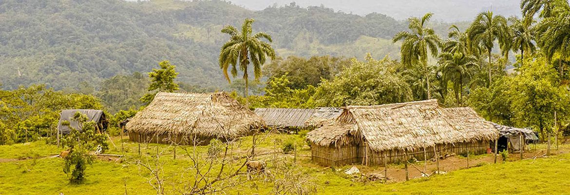 isolated three shack family cabecar village pacuare