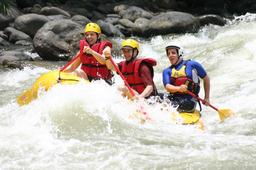 rios tropicales savegre river rafting guide 5