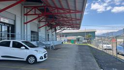 warehouse with ample parking for sale view 019