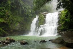 nauyaca waterfalls cascades 4