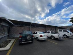 storage and distribution warehouse for lease near guadalupe view 008