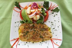 fish filet and mixed salad hotepuertocarrilo 4