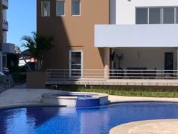 two story apartment for sale in a sabana complex view 005