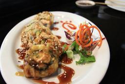 tsunami sushi lobster roll 1