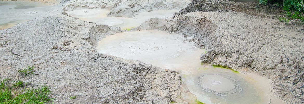 boiling mud pot rincon de la vieja