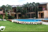        lawn pool rooms hotel giada 
  - Costa Rica