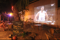 projector screen 
 - Costa Rica