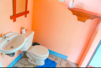        bathroom 
  - Costa Rica