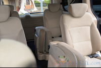        Hyundai H Van Heredia Seat Row View With Central Seats Folded
  - Costa Rica