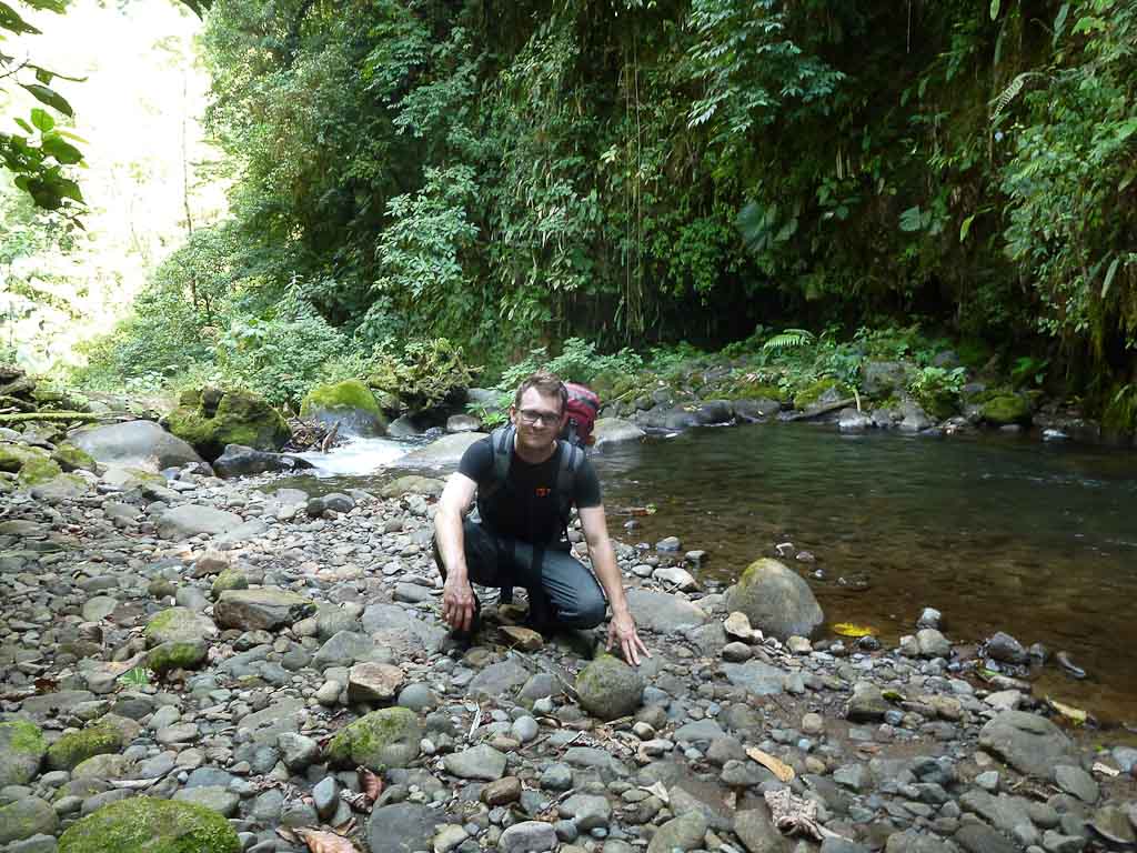        crossing childrens ete rnfrst cano negro river 
  - Costa Rica