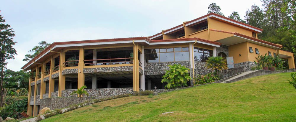       hotel montana facade 
  - Costa Rica