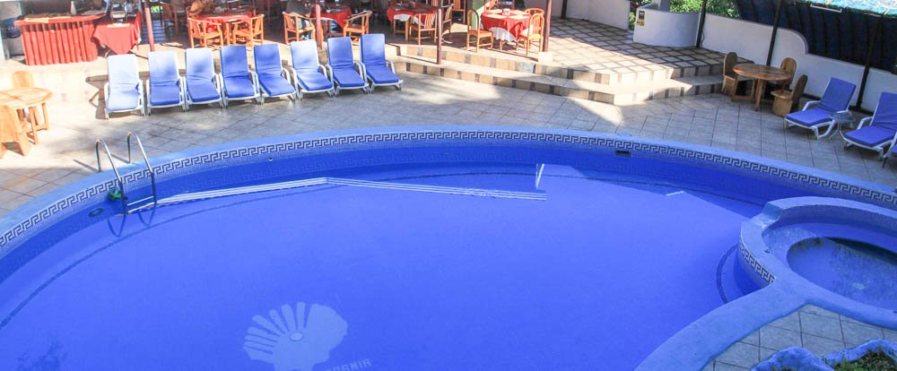        hotel california pool 
  - Costa Rica