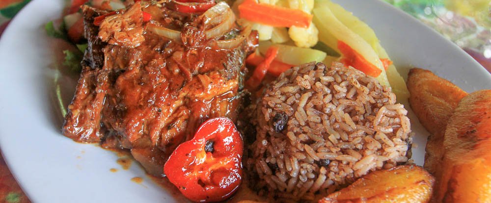 miss junies restaurant carribbean stewed chicken 
 - Costa Rica