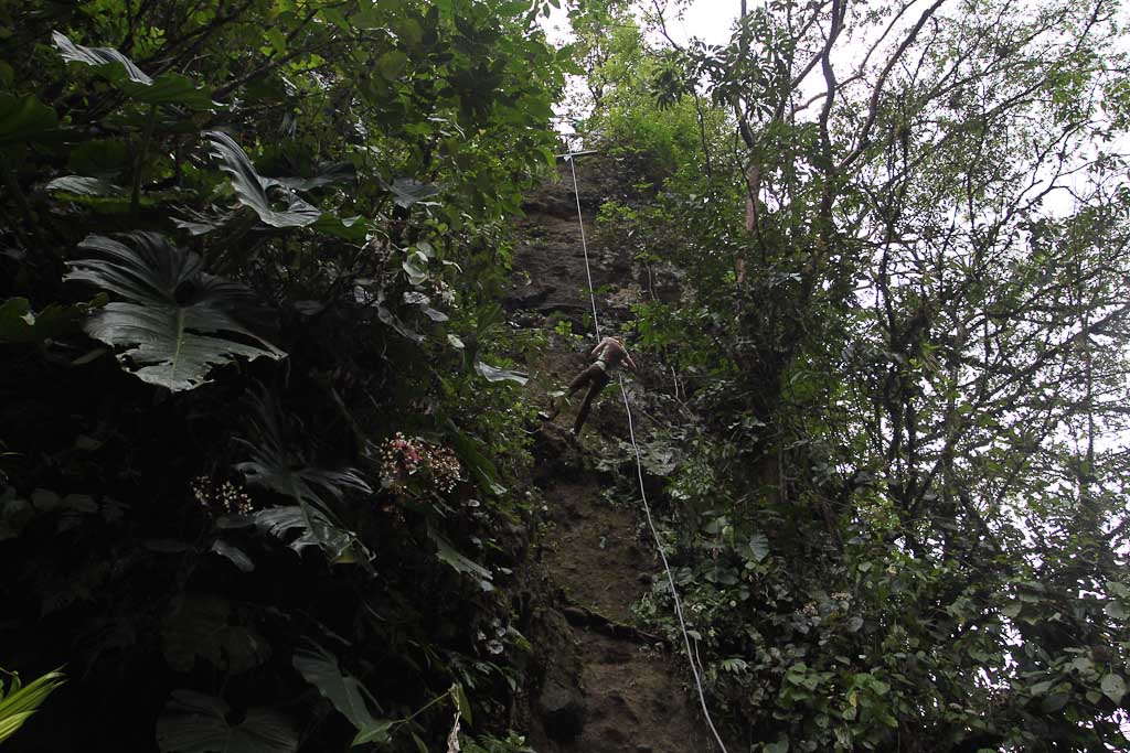 go adventure rappel 
 - Costa Rica