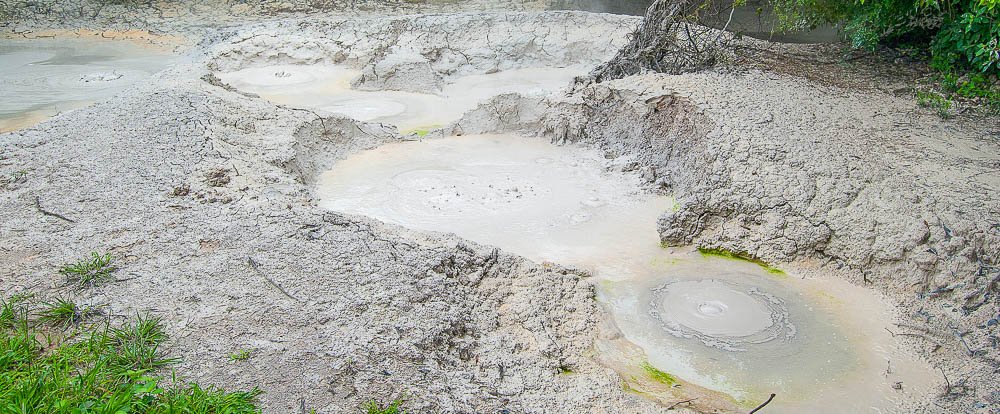 boiling mud pot rincon de la vieja
 - Costa Rica