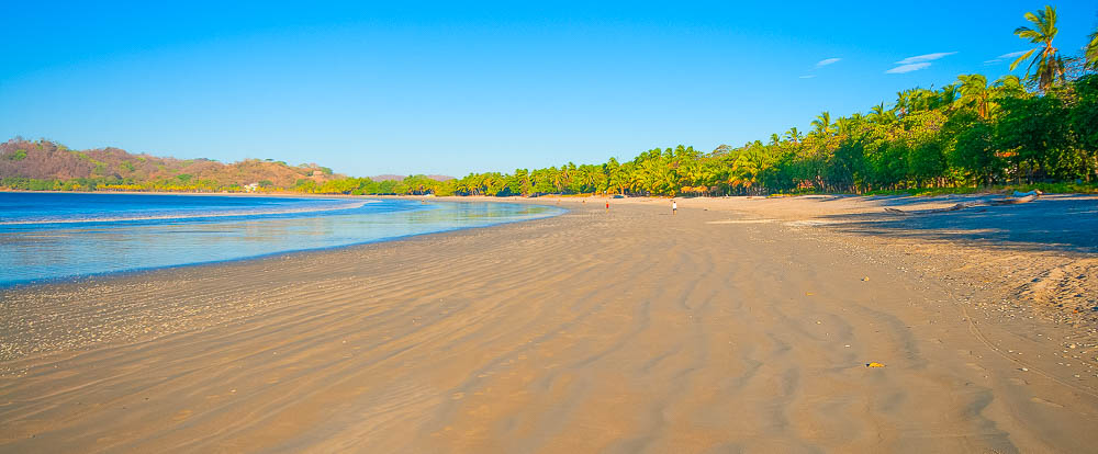 shoreline playa samara
 - Costa Rica
