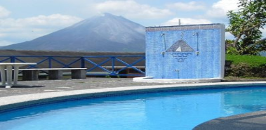 Volcano-view Hotel in Arenal - Costa Rica